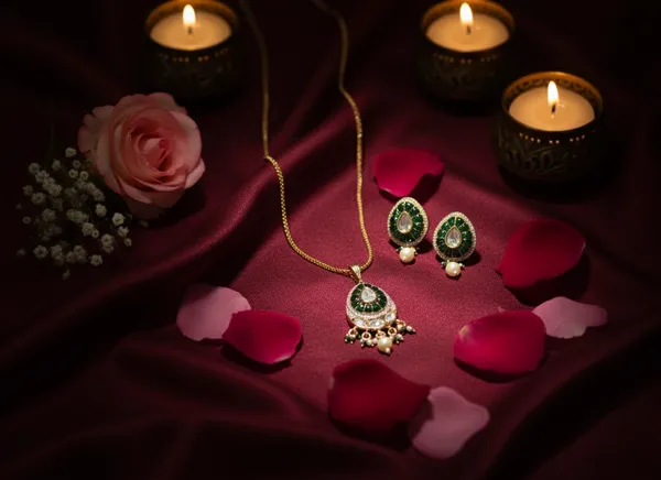 Green_Brass_Necklace_Set_For_Women